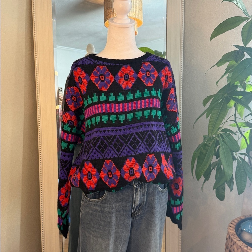 Jordache Multicolor Geometric Sweater Retro - Picture 6 of 13